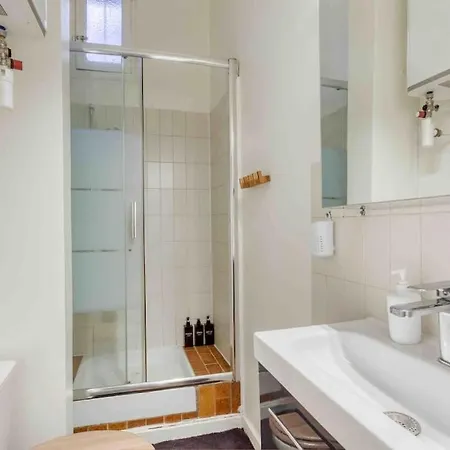 Studio Lumineux A 2 Min Du Metro + Lit Queen Size Апартаменты Ле-Лила