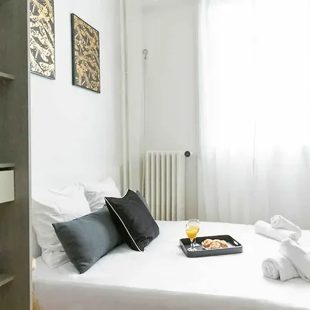 Studio Lumineux A 2 Min Du Metro + Lit Queen Size Апартаменты